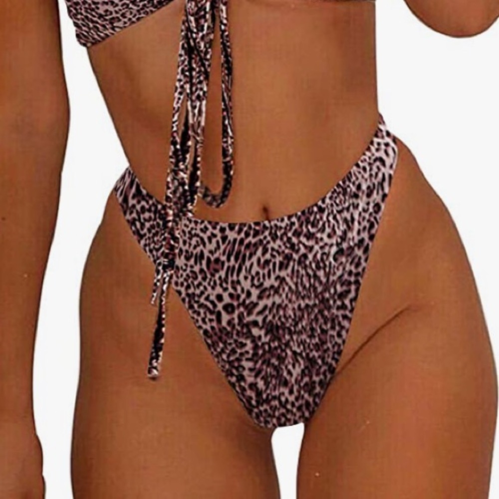 🚨NWOT cheeky swim bottoms